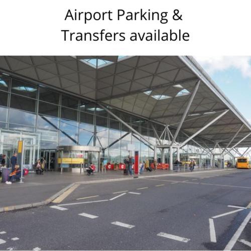 Hallingbury Stansted Airport Guest Rooms מראה חיצוני תמונה